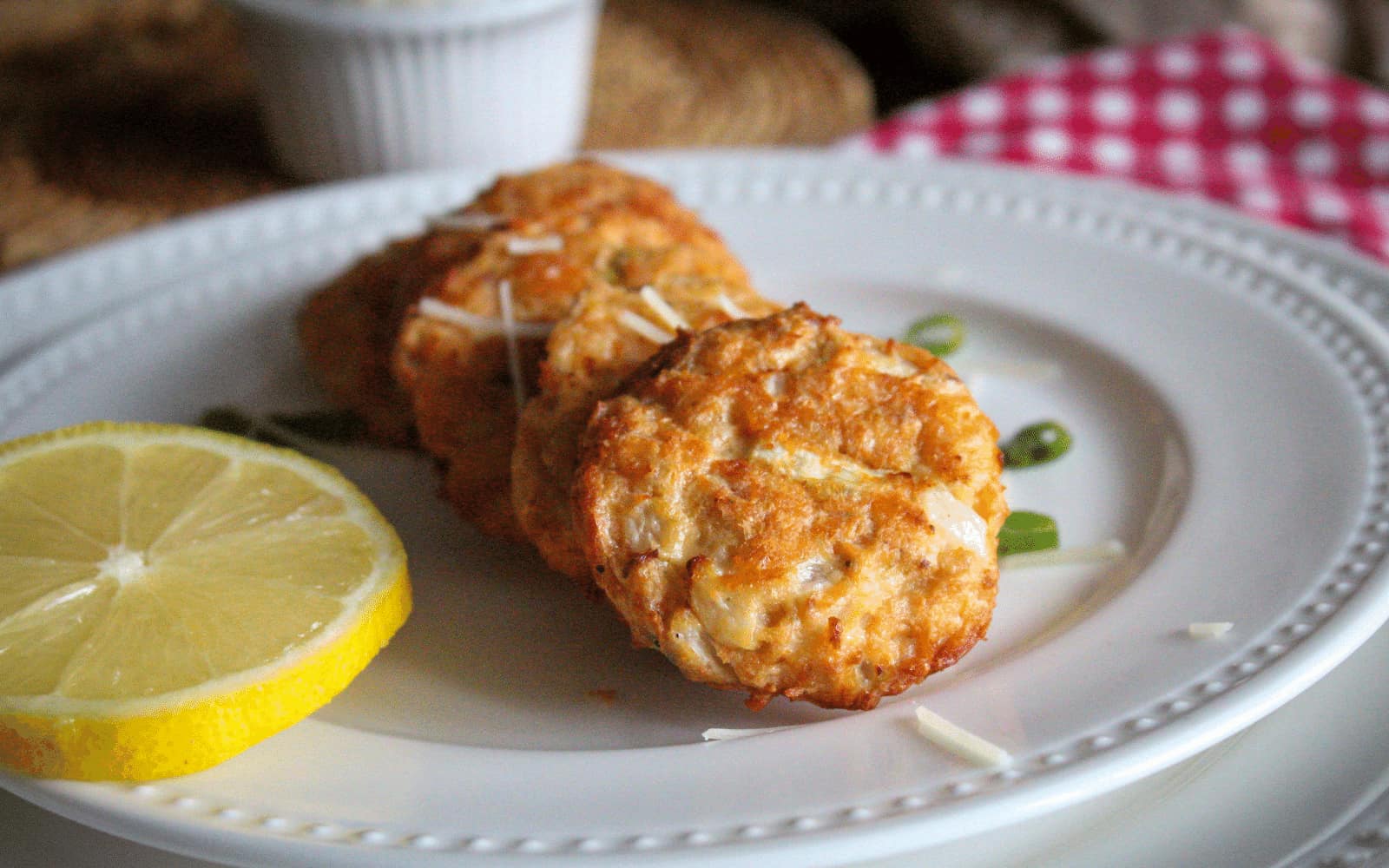 5 Ingredient Air Fryer Salmon Cakes - Nutracelle