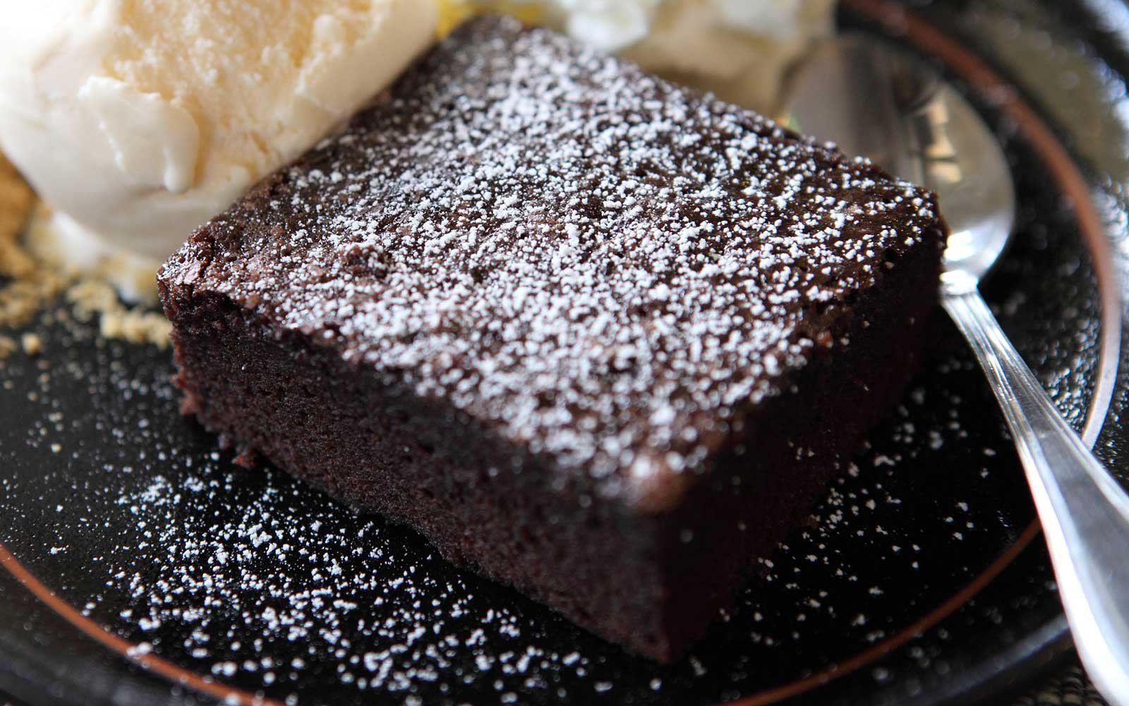 Decadent Chocolate Protein Brownies - Nutracelle