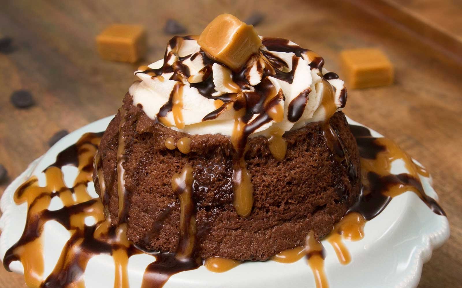 Delicious Low Sugar Chocolate Caramel Mug Cake - Nutracelle