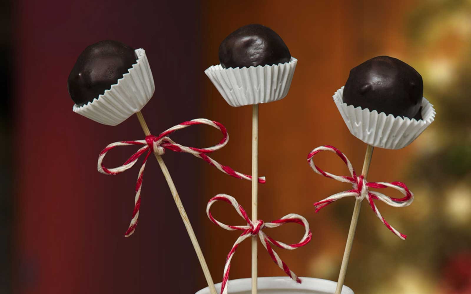 Holiday Chocolate Peanut Butter Balls - Nutracelle