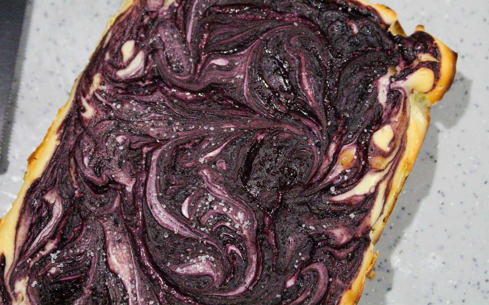 Blueberry Swirl Cheesecake with Vanilla Coconut Flour Crust - Nutracelle