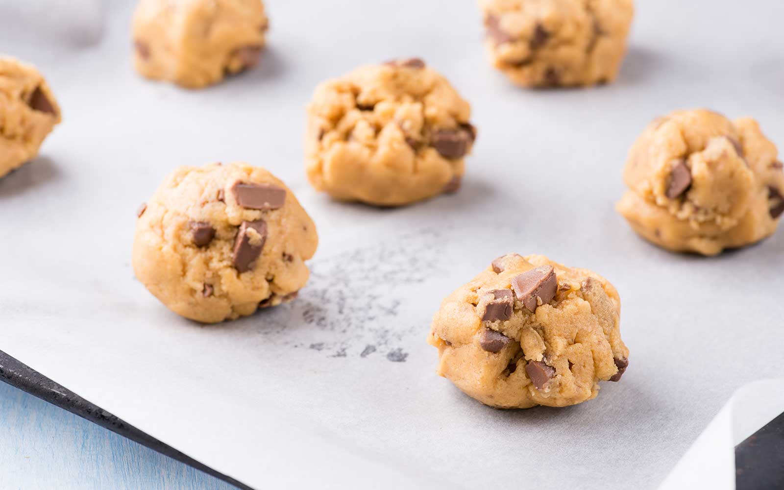 Caramel Chocolate Chip Energy Balls - Nutracelle