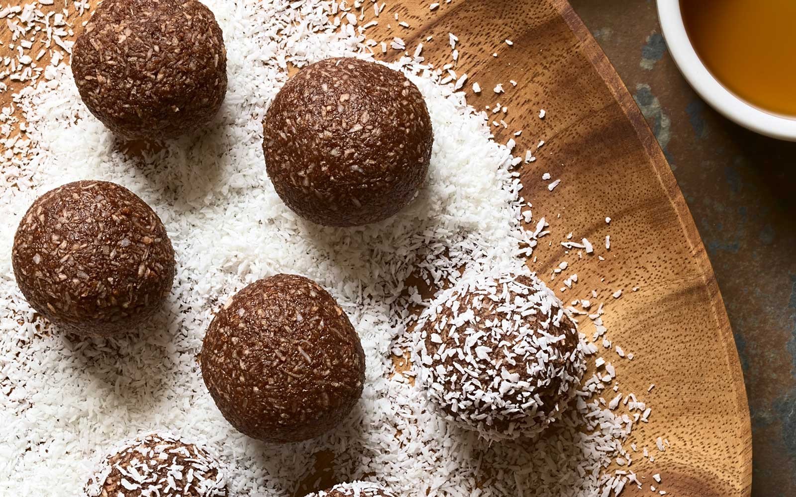 Chocolate Lover's No-Bake Cheesecake Balls - Nutracelle