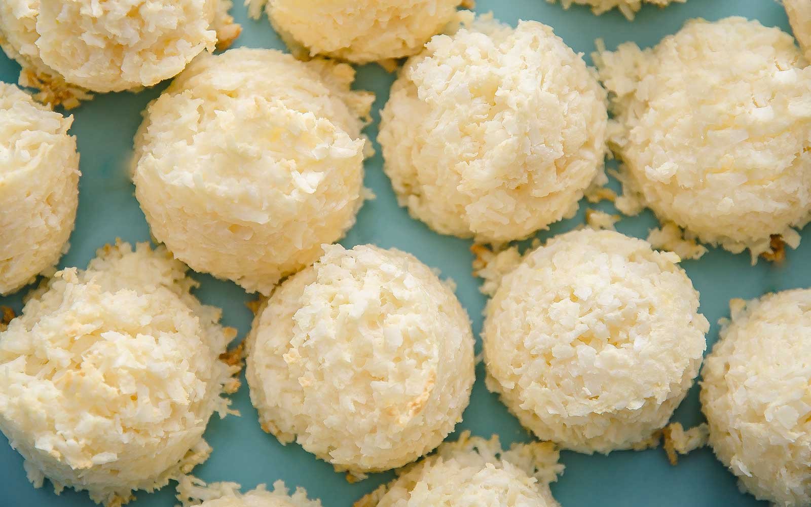 Low Carb Protein Coconut Macaroons - Nutracelle