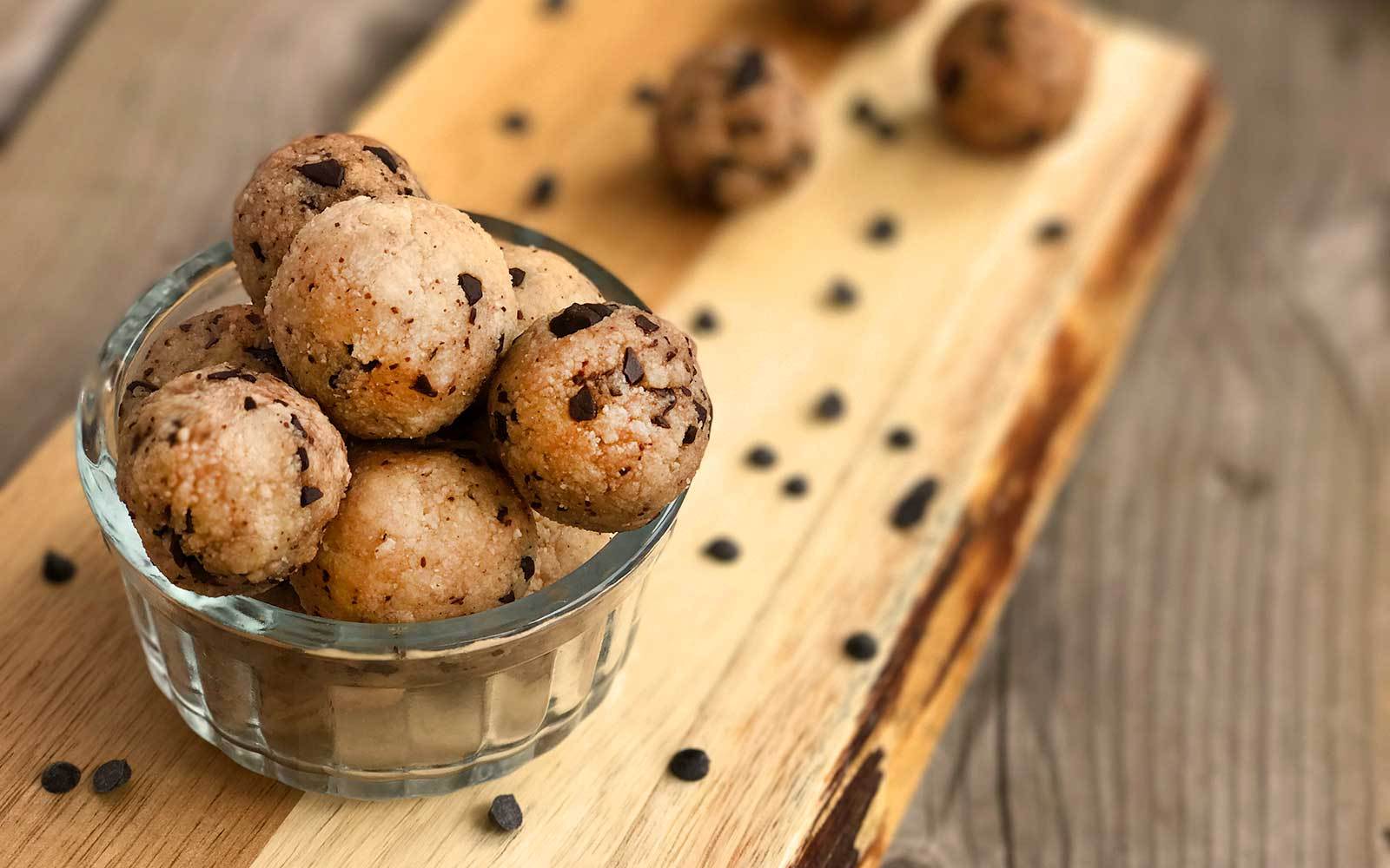 Sugar Free Protein Cookie Dough Balls - Nutracelle